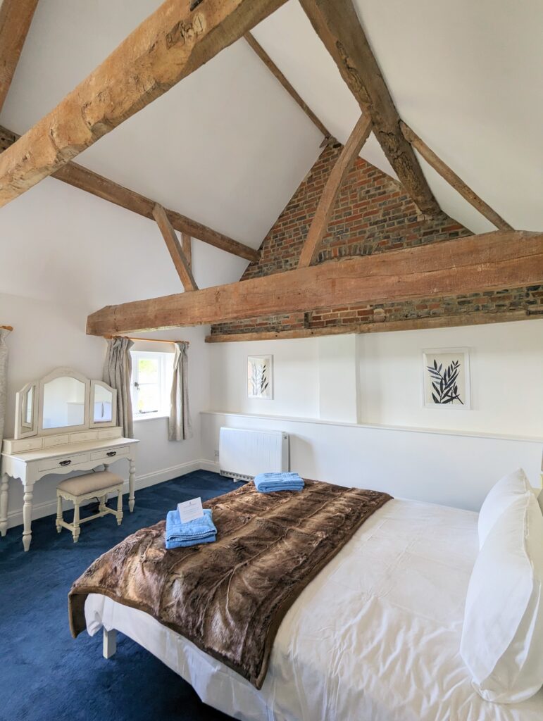 granary-bedroom-pic-2