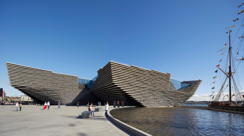 Dundee-1