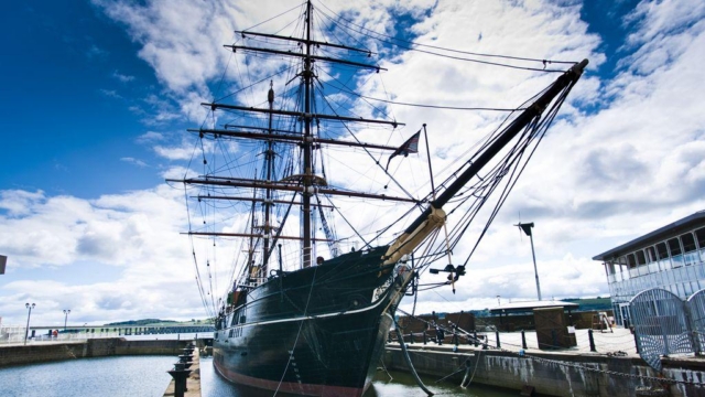 Dundee-2